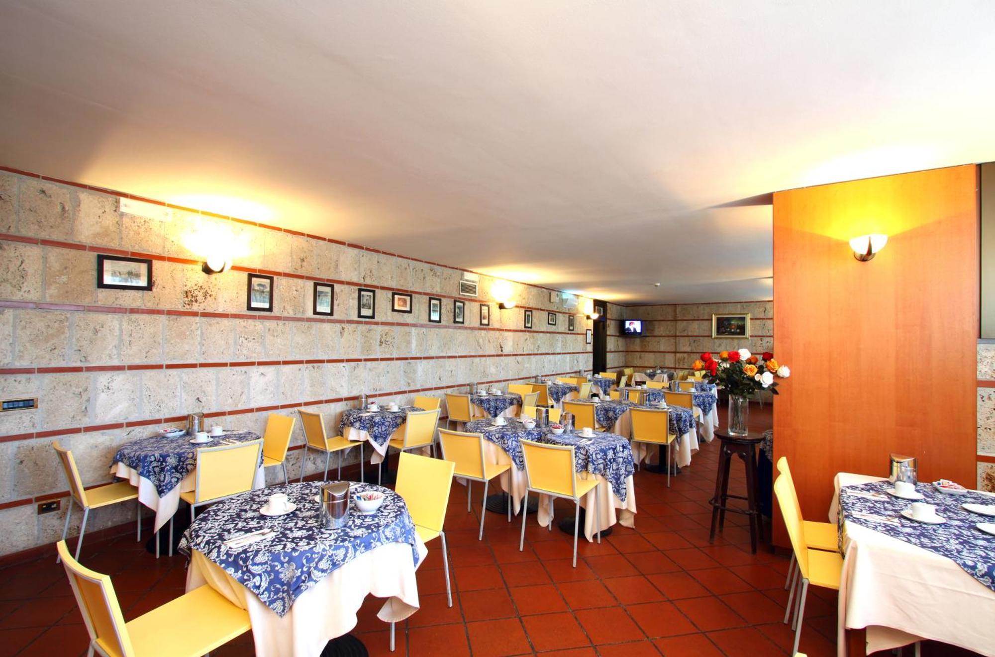 Hotel Garden Terni Luaran gambar