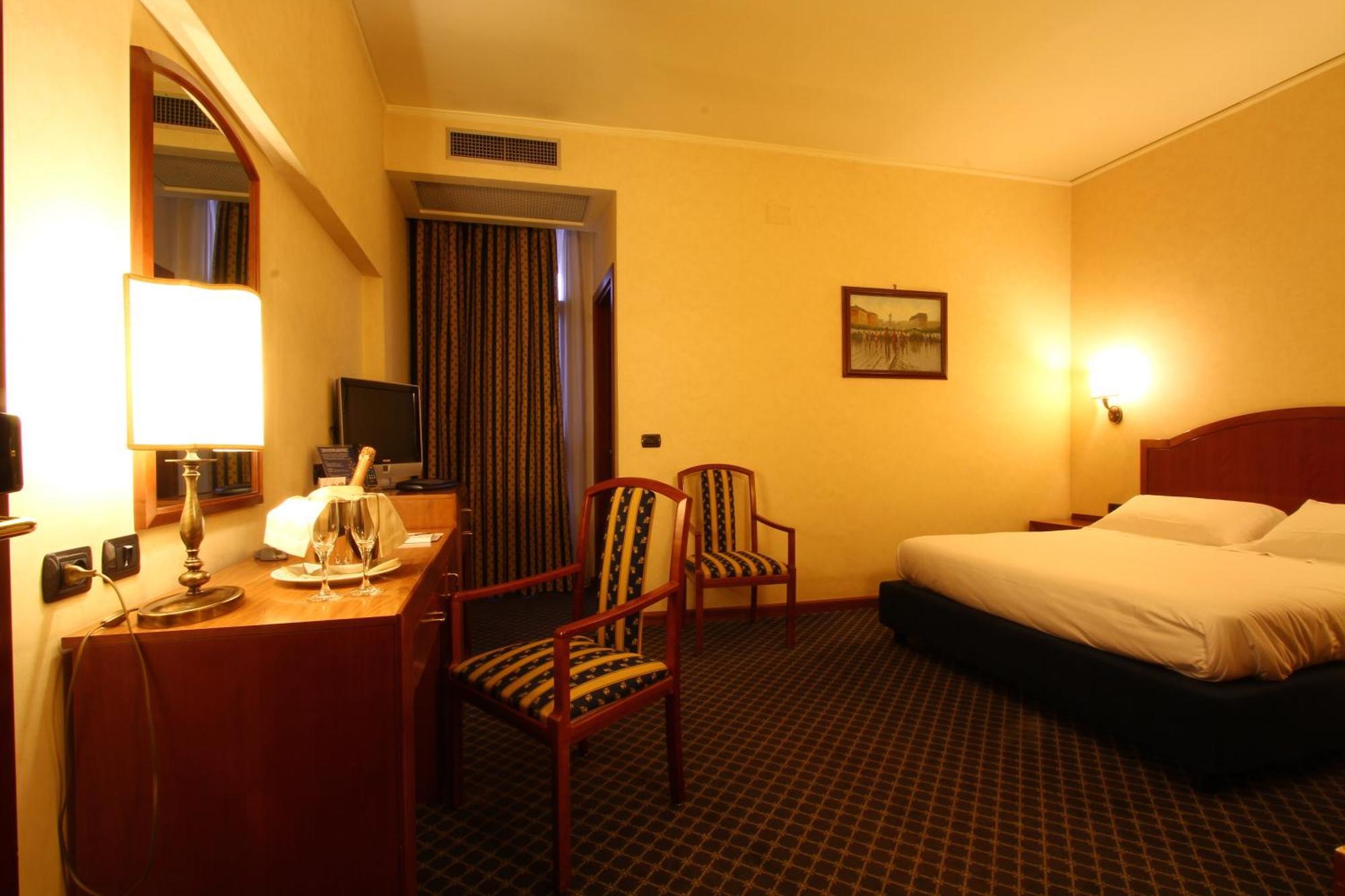 Hotel Garden Terni Luaran gambar